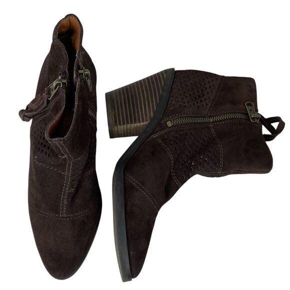 Lucky Brand Chelsey Brown Suede Pointy Toe Ankle Women’s Booties Sz 6 - Picture 1 of 9